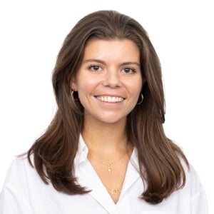 Jackie Snow, Associate