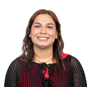 Isabel Ferrufino, Associate