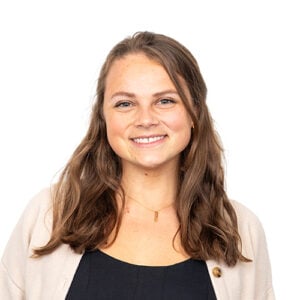 Emma Dowlen, Manager