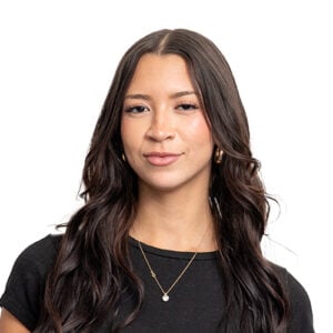 Alondra Rivera, Analyst