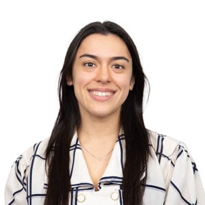 Camila Maciel, Associate